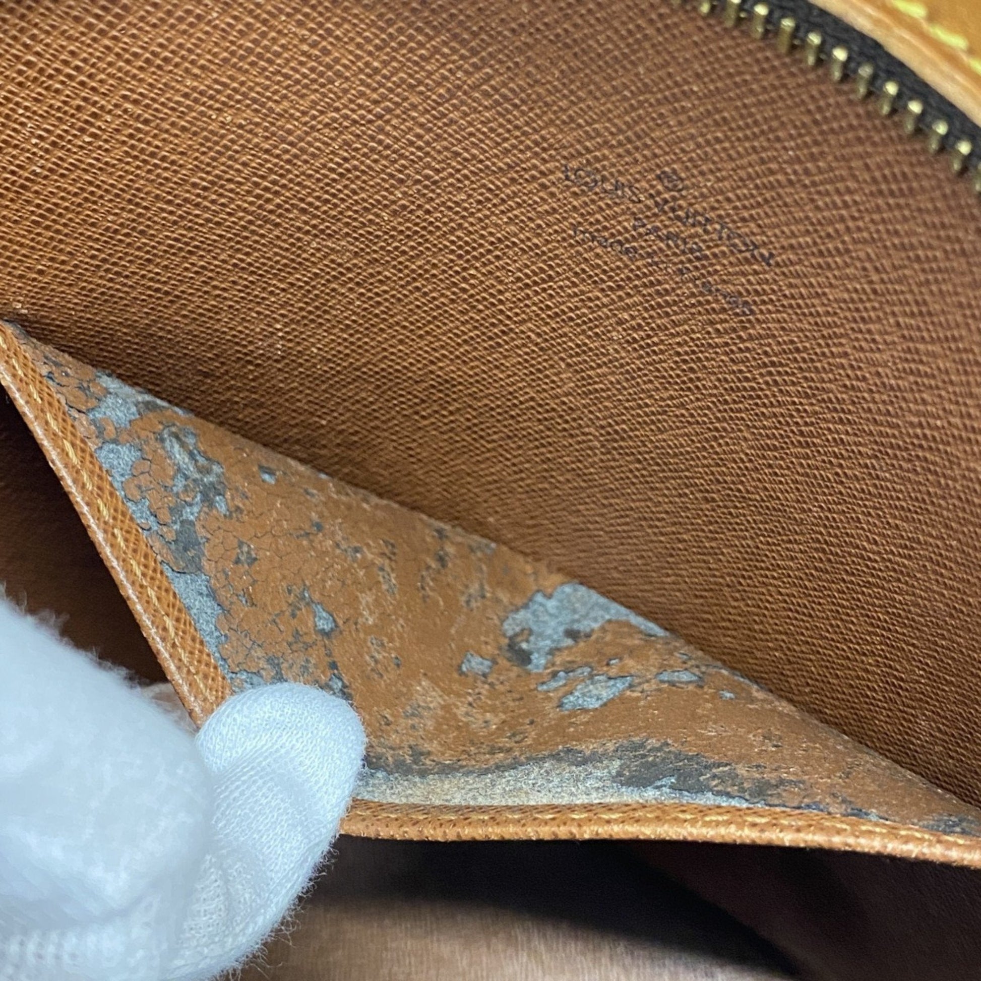 Louis Vuitton Shoulder Bag