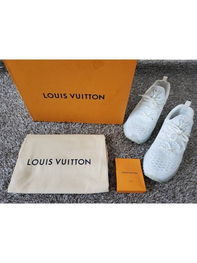 Louis Vuitton VNR running shoes 8 270