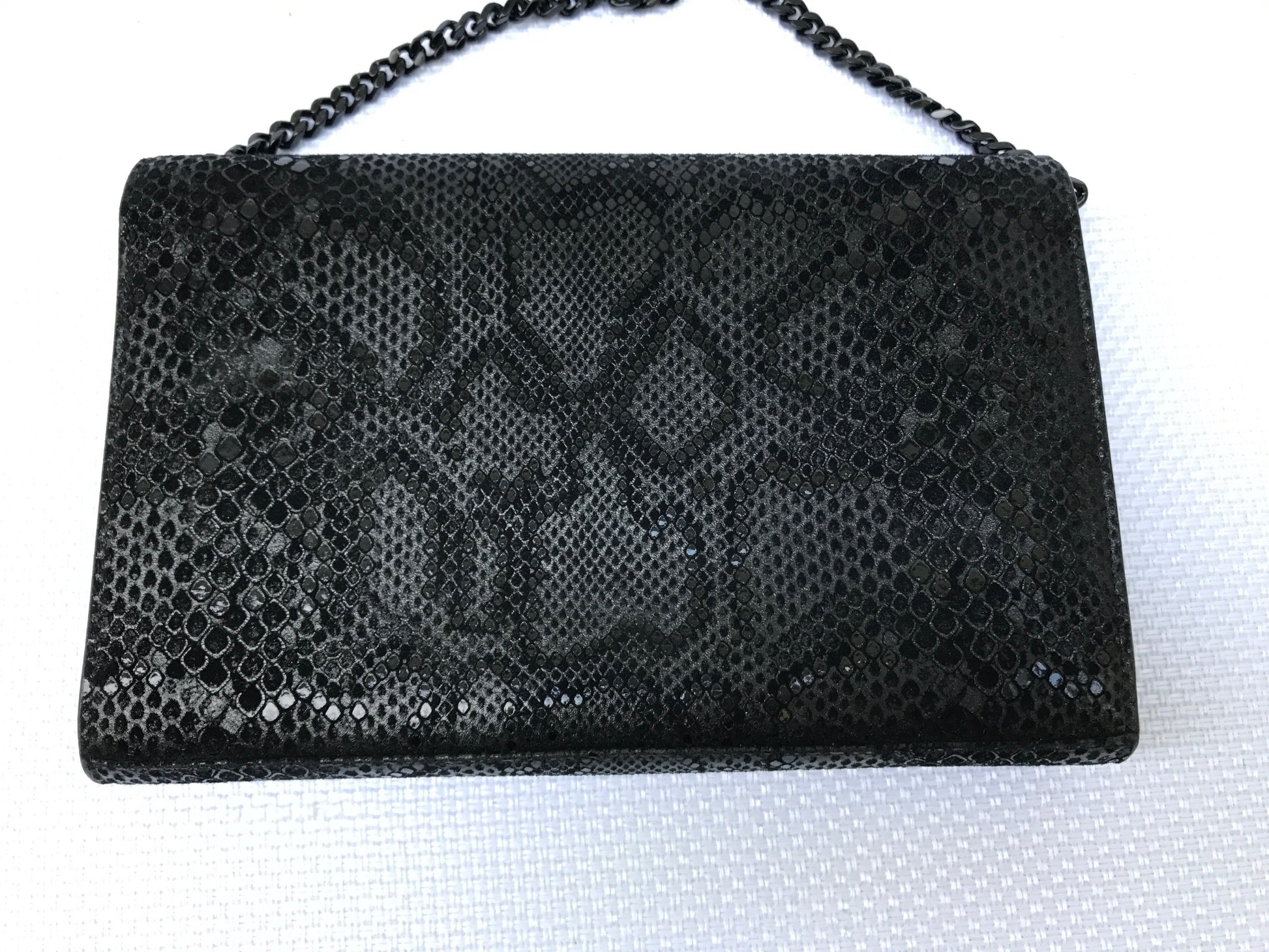 YVES SAINT LAURENT
