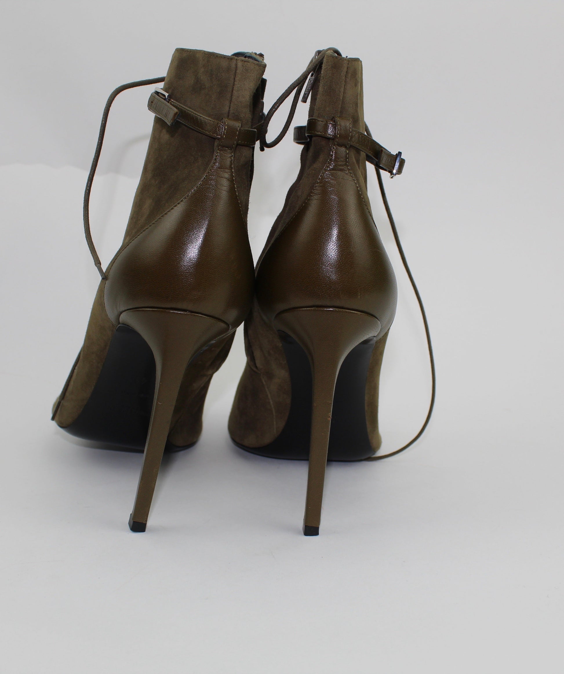 SAINT LAURENT JANE 105mm SUEDE ANKLE BOOTIE