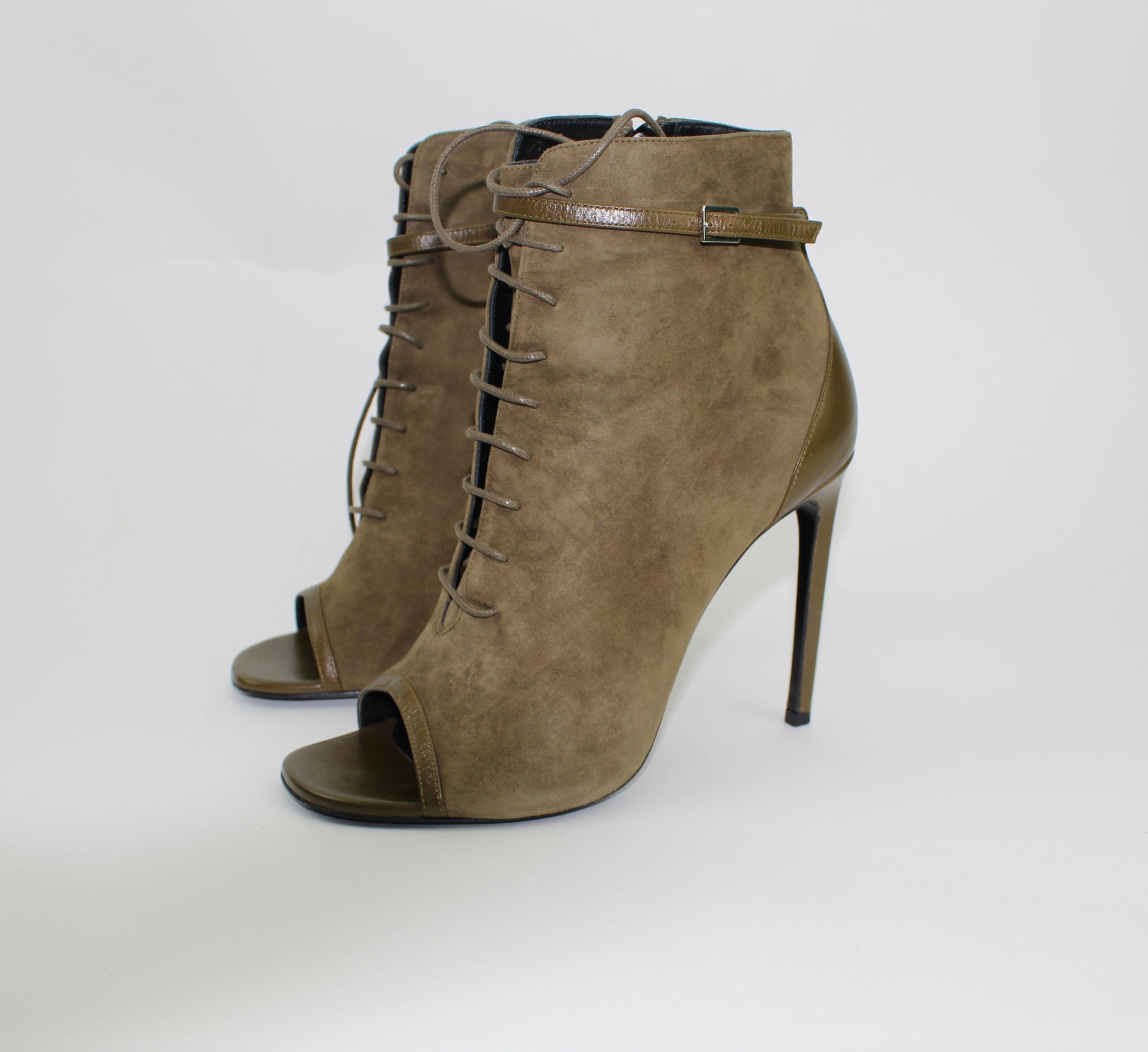 SAINT LAURENT JANE 105mm SUEDE ANKLE BOOTIE