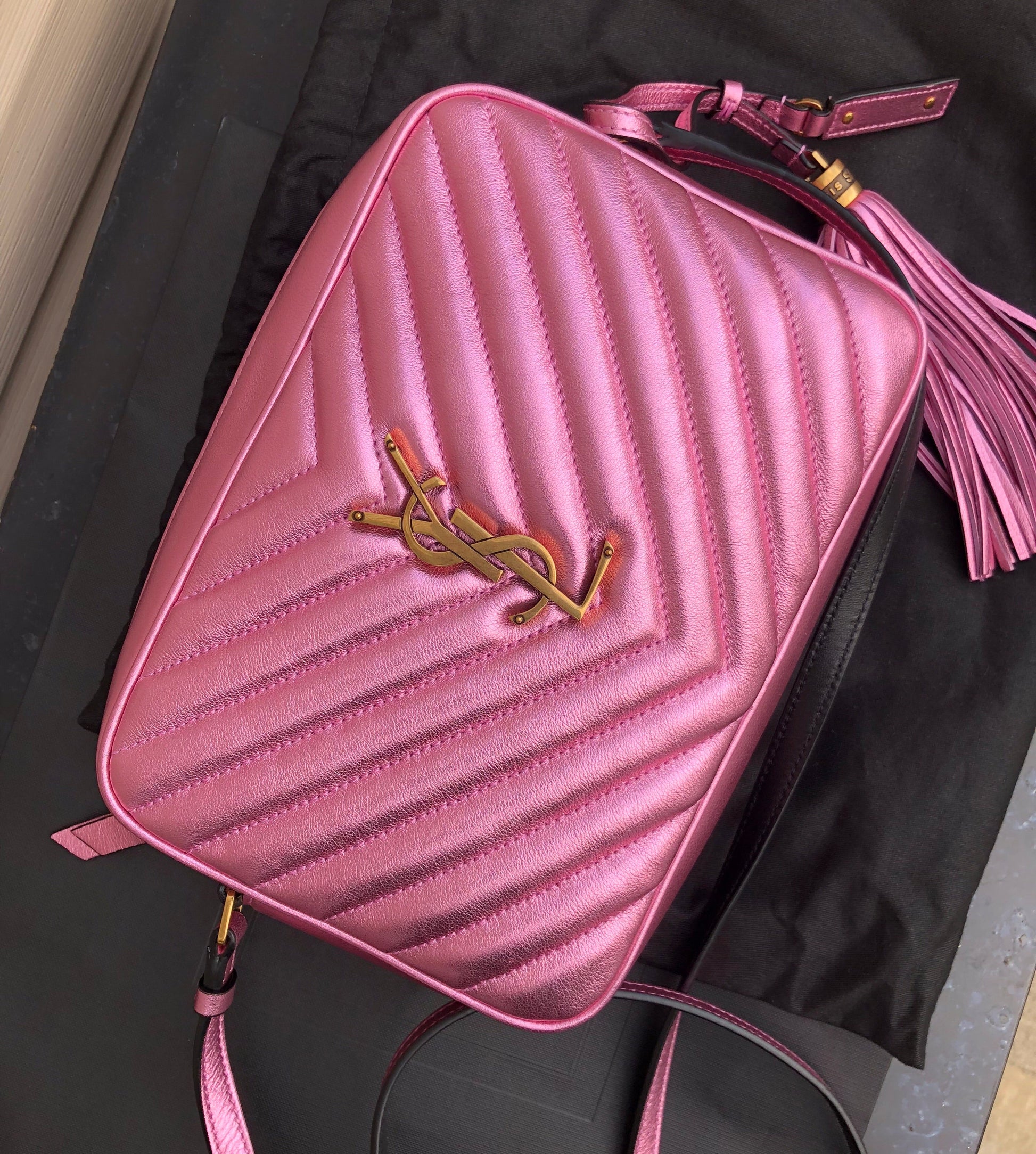 SAINT LAURENT LOULOU CAMERA