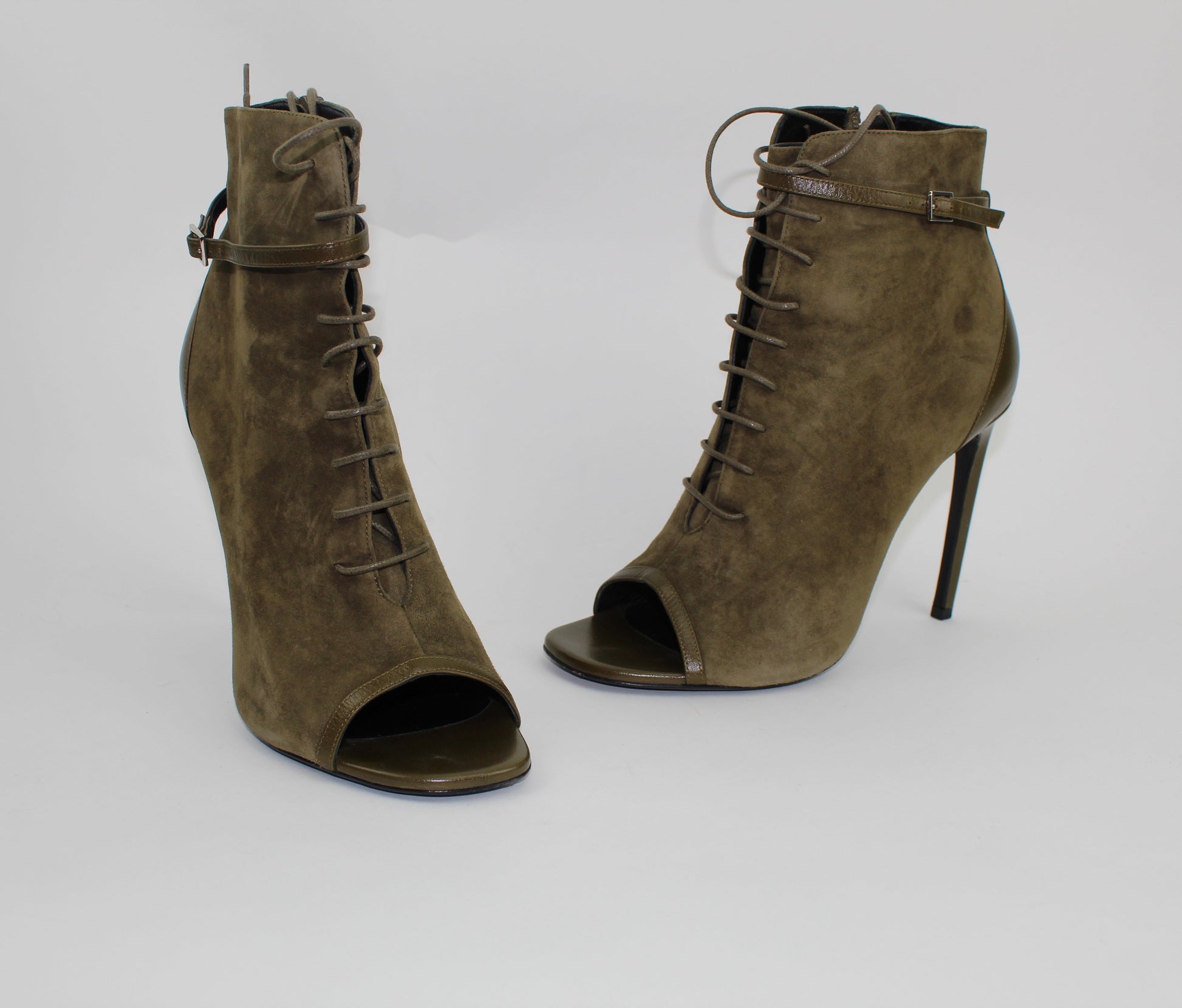 SAINT LAURENT JANE 105mm SUEDE ANKLE BOOTIE