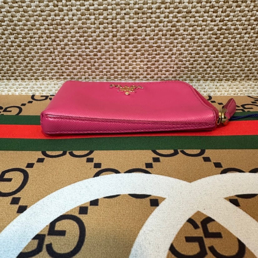 preloved Prada wallet