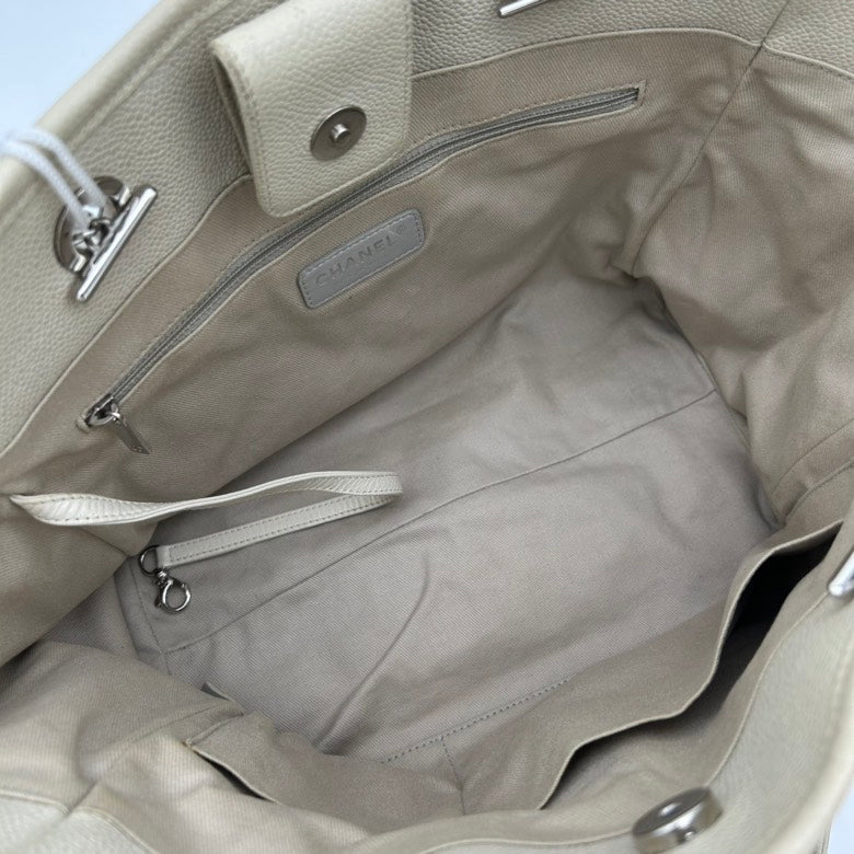 Chanel Beige Leather Shoulder Bag Medium