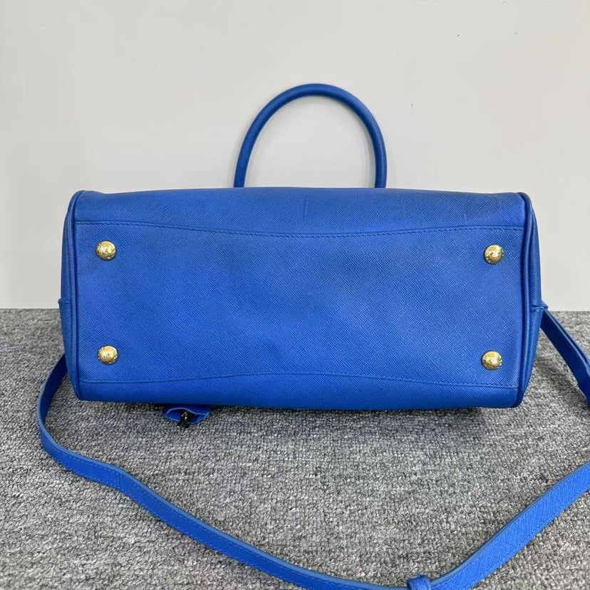 Preloved Prada Saffiano Blue Shoulder Bag
