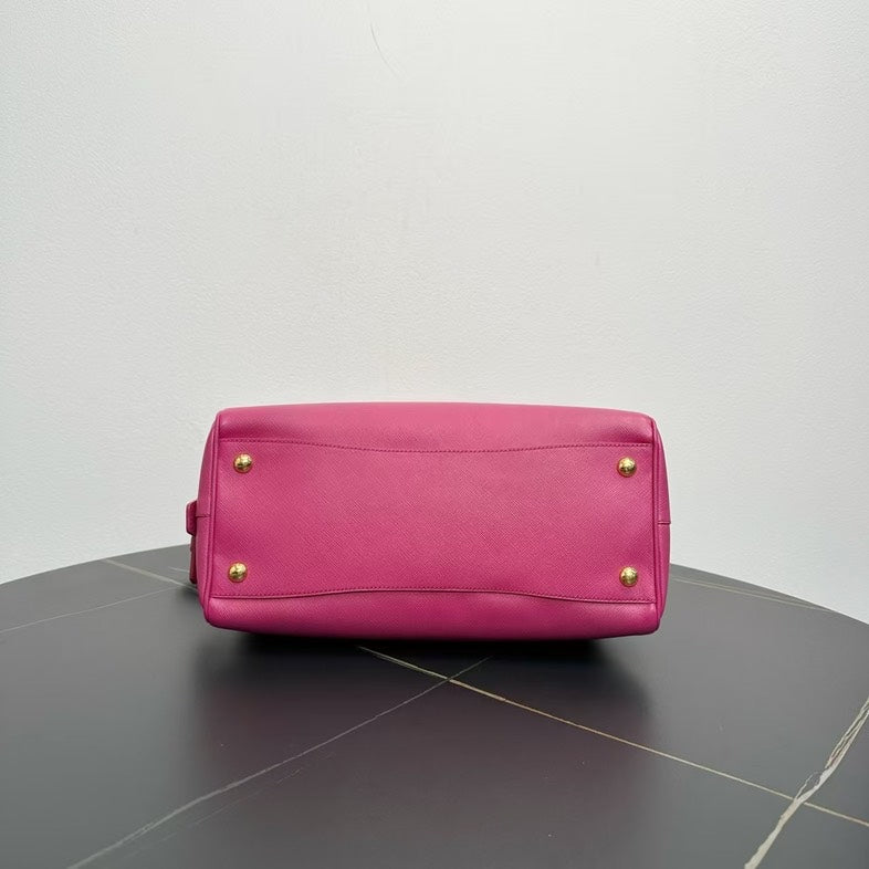 Preloved Prada Boston Bag in Pink Leather Satchel - Handle Bag